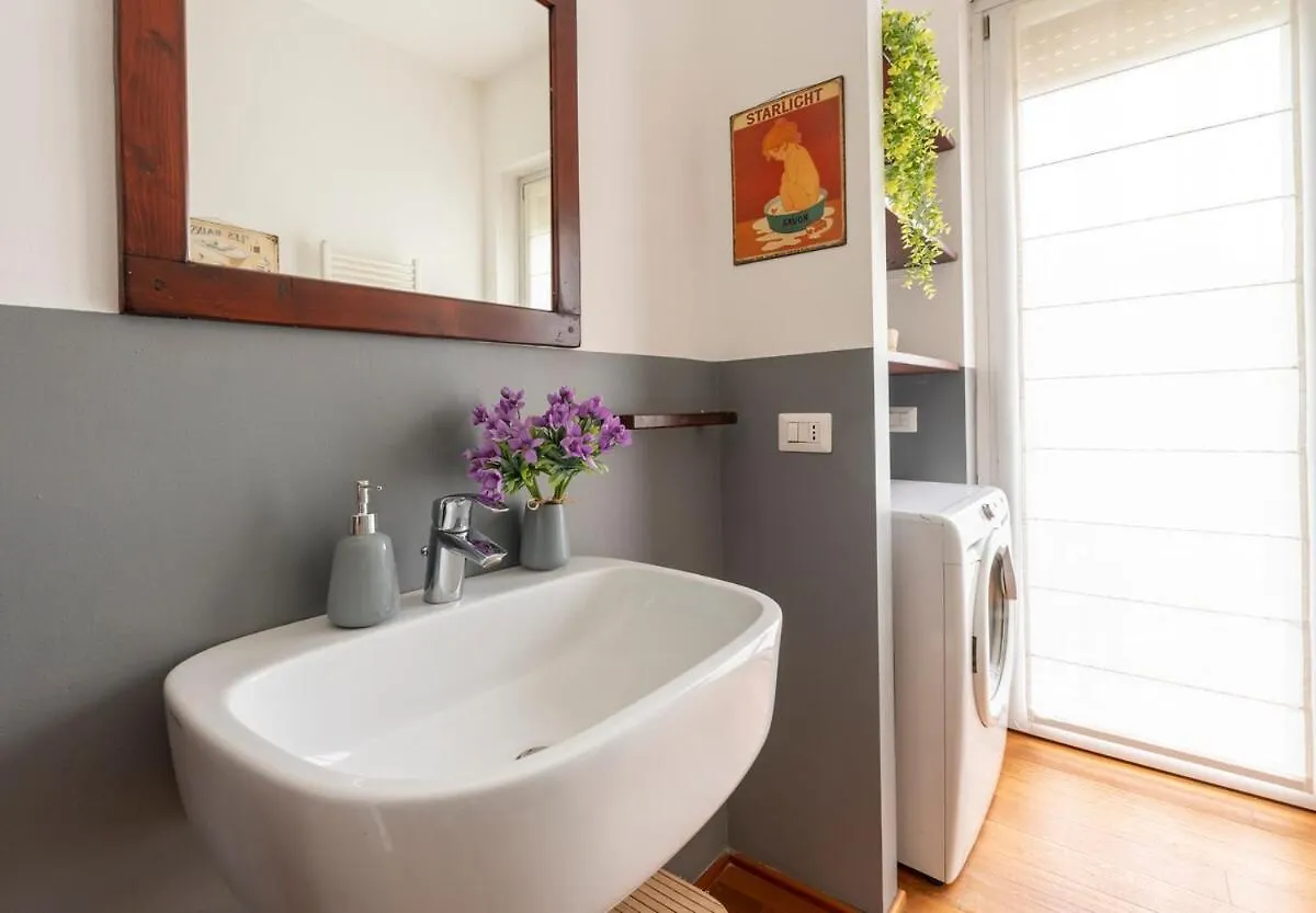 Ippodromo Cozy Stay Near San Siro Milan 0*,  Italy